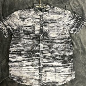 Inc international concepts pearl snap t shirt black and white
